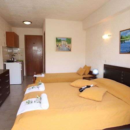 Elounda Olive Garden Apts & Studios Ngoại thất bức ảnh